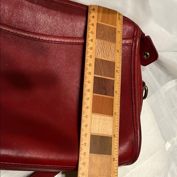 Coach Red Crossbody Bag with Adjustable Strap and Zipper Closure - Picture 14 of 16